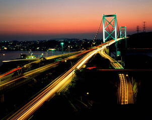 関門橋と九州自動車道