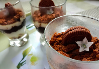chocolate mousse dessert