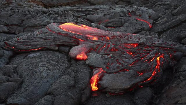 Volcanic lava flow, Hawaii