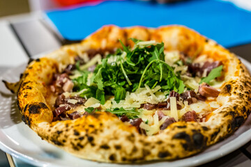  pizza with rocket, parmesan and ham