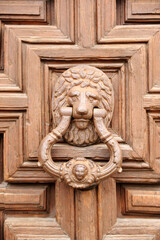 Llamador con cabeza de león, Palacio Valparaiso en Almagro, Castilla la Mancha, España