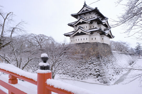 弘前城」の写真素材 | 3,545件の無料イラスト画像 | Adobe Stock