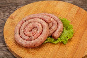 Raw sausage ring for grill