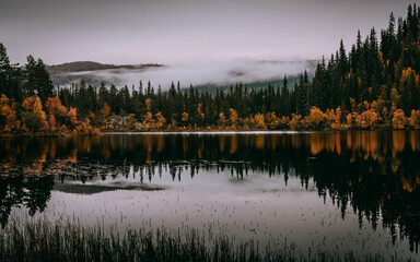Lake in the Norwegian mountains in autumn