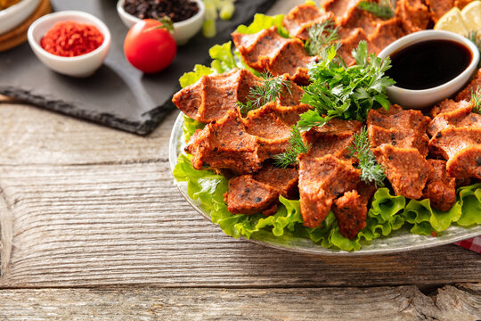 &Ccedil;iğ K&ouml;fte (cig kofte)