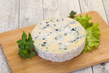 Round blue cheese