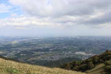 日本の入道ヶ岳と呼ばれる山の山頂の絶景。みんなに伝えたい。