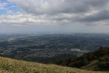 日本の入道ヶ岳と呼ばれる山の山頂の絶景。みんなに伝えたい。