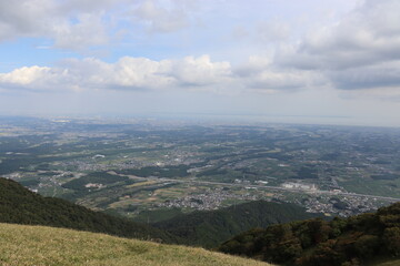 Fototapeta premium 日本の入道ヶ岳と呼ばれる山の山頂の絶景。みんなに伝えたい。