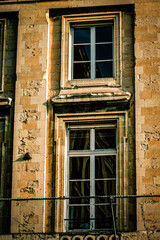 Plakat View of the facade of a building in the downtown of Reims in France 