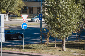 road sign give way