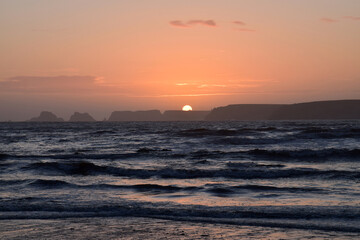Coucher de soleil sur la Pointe de Pen Hir, vu depuis la Plage de Goulien