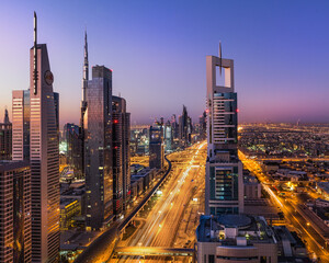 Fototapeta na wymiar Dubai at dusk