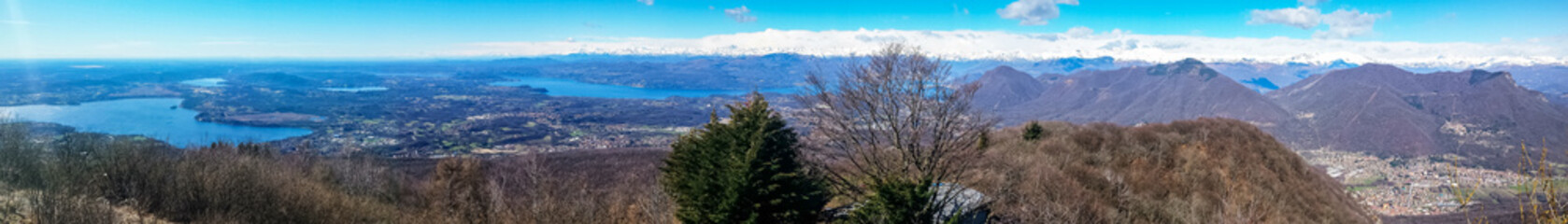 Obraz premium wide angle view of the Lake Maggiore and the Alps from Mount Campo dei Fiori