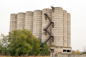 grain elevator and silos © Evgeny