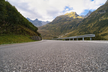 Die Silvretta Hochalpenstrasse von unten fotografiert. Urlaub in Österreich