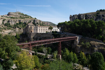 Fototapeta na wymiar Puente de San Pedro en Cuenca, Castilla la Mancha