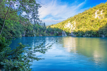Fototapeta premium View on idyllic lake in the Plitvice lakes national park in Croatia during daytime