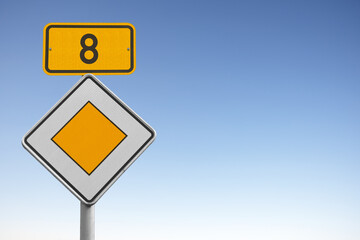 Bundesstraße 8, B 8, Verkehrsschild