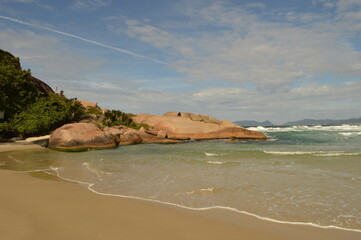 Obraz premium The sand dunes and beaches on Santa Catarina Island (Florianopolis) in Brazil