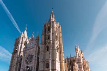Fototapeta premium Image of the facade of the cathedral of León, Spain, on a sunny day