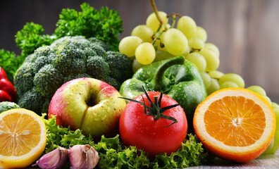 Composition with fresh organic vegetables and fruits