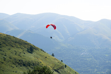 Parapente au col d'Azet, Hautes-Pyrénées