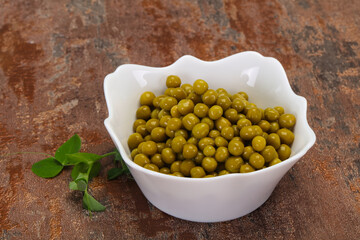 Canned Green peas in the bowl