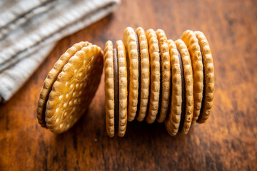 Sweet sandwich cookies