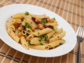 Pasta with chickpeas and sun-dried tomatoes