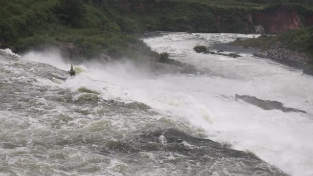 Monsoon season, huge water release from Dam in India