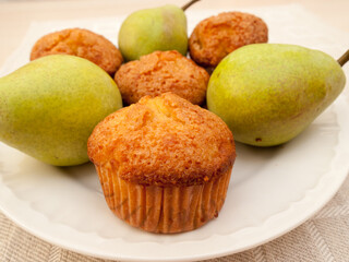 Pear muffins