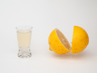 Lemon liqueur