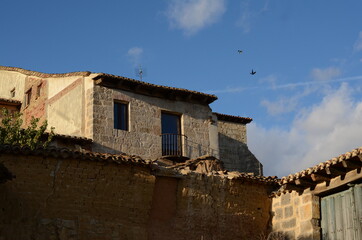 Fototapeta na wymiar Abandoned house with beautiful blue sky in the Spanish countryside