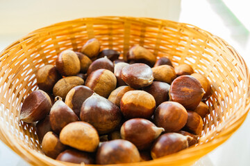 Castañas de temporada de Otoño