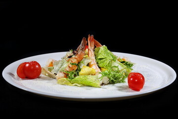 Caesar salad with shrimps 