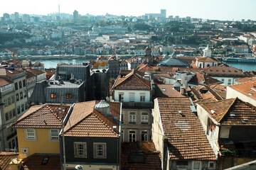 Fototapeta na wymiar View of the old town and Douro river, Porto, Portugal.