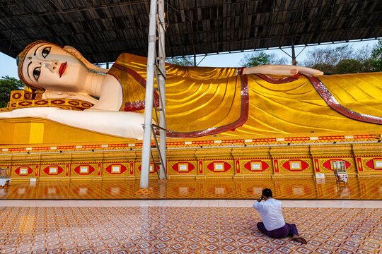 Reclining buddha Shwethalyaung Daw Mu, Dawei, Mon state, Myanmar