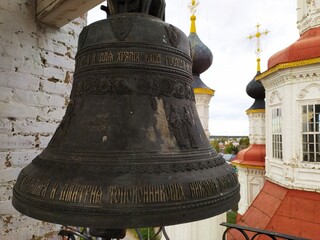 Obraz premium Top view from the old roofs of the church