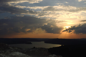 Obraz premium Atardecer en Yaxha