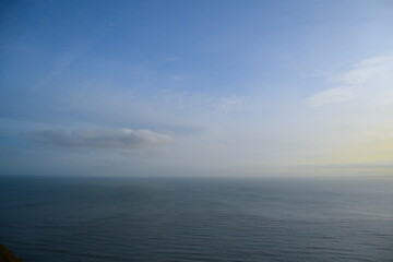 Obraz premium Calm sea, blue sky and horizon