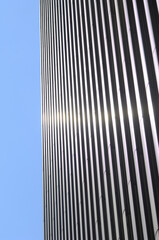 Fototapeta na wymiar 青空とビルの壁