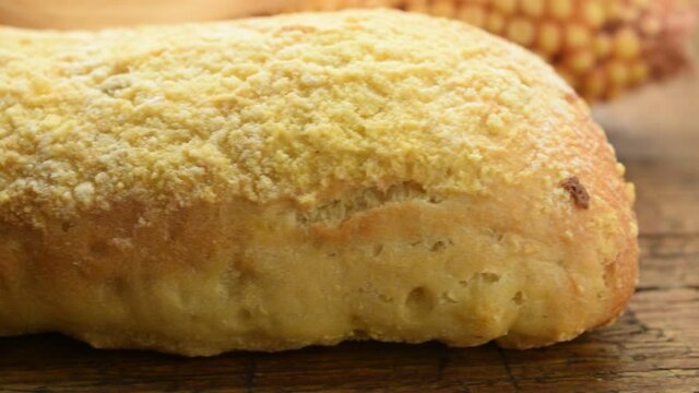 Pane di mais ft0209_0163 Chleb z kukurydzą Bread with corn