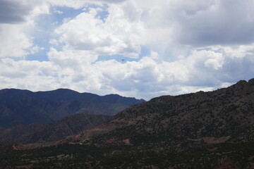 Fototapeta na wymiar Mountain and cloudscape landscape view