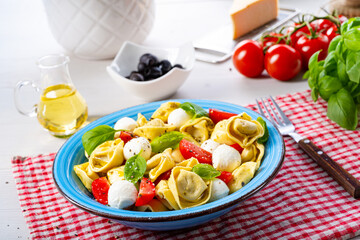 delicious antipasti tortellini pasta salad