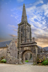 Commana. Eglise Saint-Derrien de l'enclos paroissial. Finistère. Bretagne	