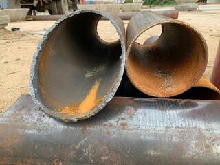 Steel pipe for construction with rust