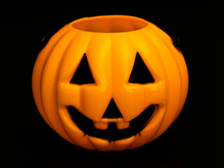 【秋】ハロウィンのジャック・オー・ランタン　黒背景