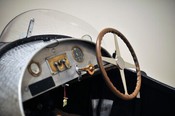 ブガッティ・ブレシアのインパネ