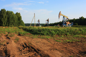 Gas pumping unit extracts gas from underground